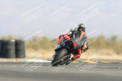 media/Jan-10-2025-CVMA Friday Practice (Fri) [[489e0da257]]/Group 4 and Trackday/Session 4 (Turn 16)/